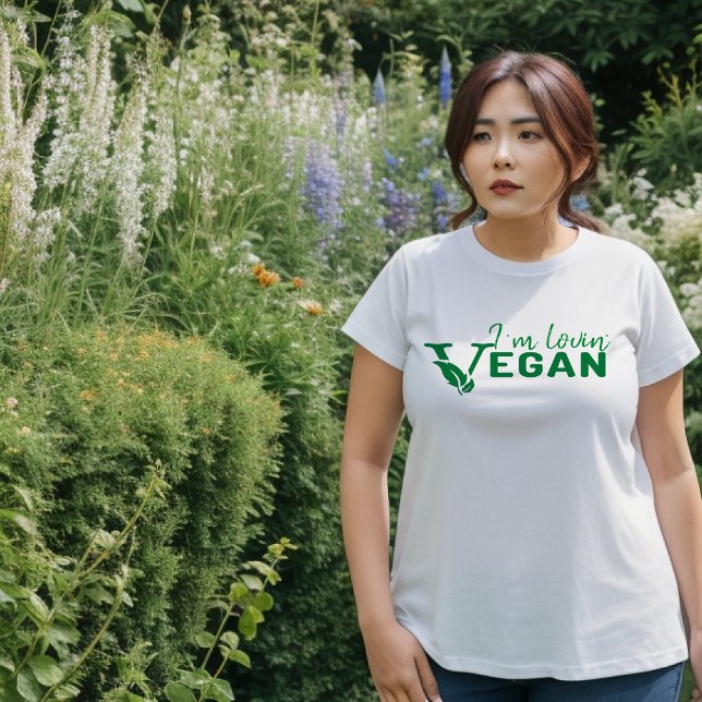 I am Lovin Vegan  T-Shirt (Creator Uploaded)