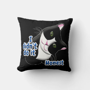I didn't do it Cat Throw Pillow