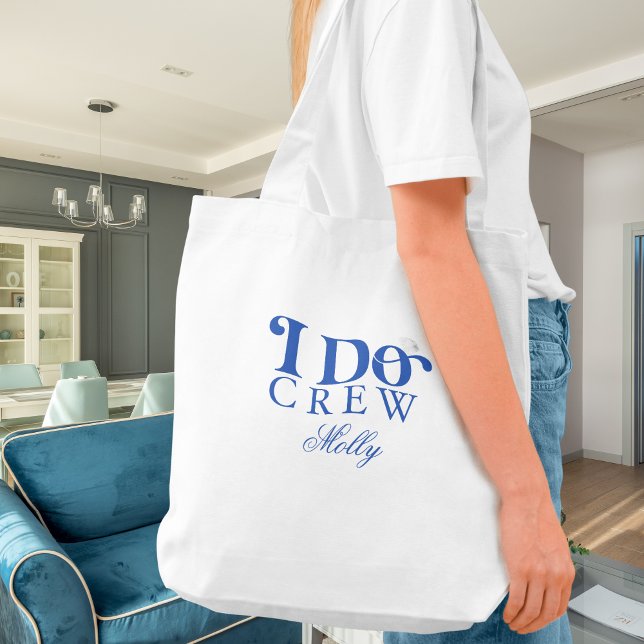 I Do Crew Blue Modern Font Sac fourre-tout (I Do Crew tote bag with modern serif font – perfect for bridesmaid proposals or bridal celebrations!)