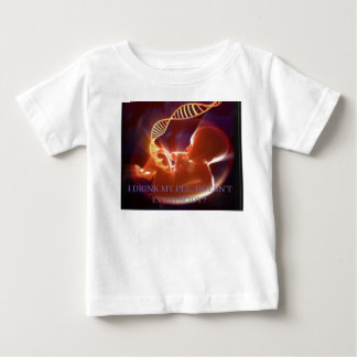 I drink my pee, doesn’t everybody? baby T-Shirt