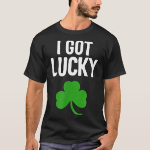 I Got Lucky Dad St Patricks Day Pregnancy Announce T-Shirt
