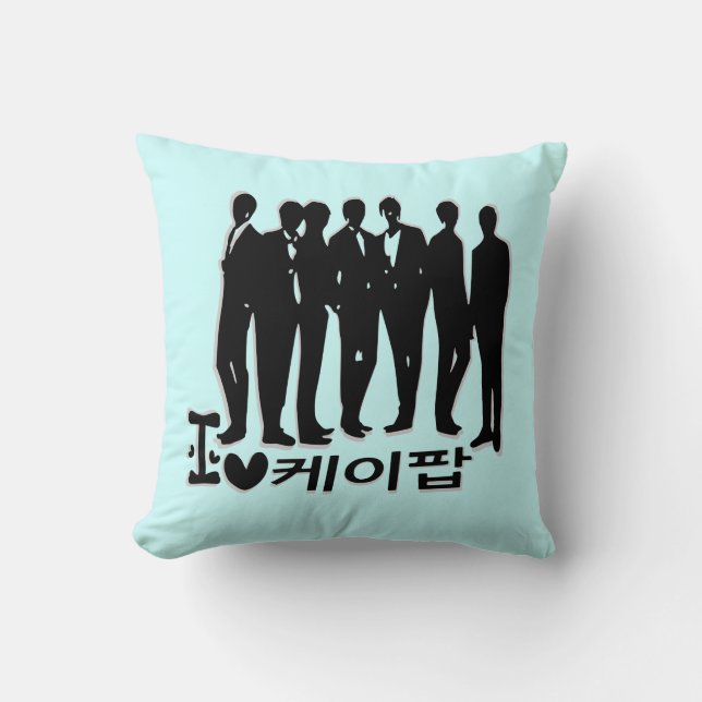 I heart  kpop in korean language  Throw Pillow (Front)