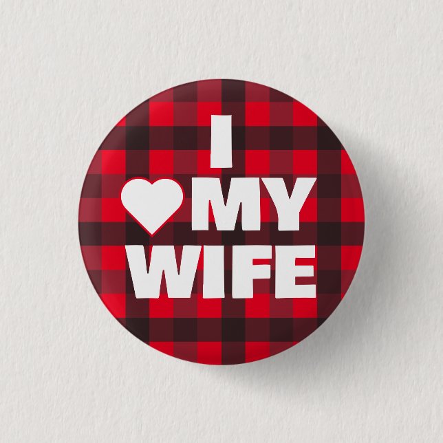 I "heart" my [wife] & chequered pattern 1 inch round button (Front)