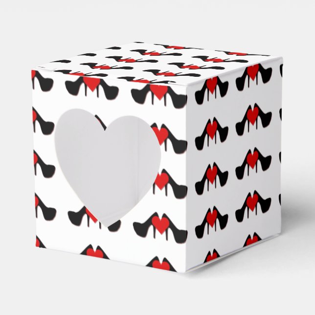 I Heart Shoes Pattern Heart Favour Box (Front Side)
