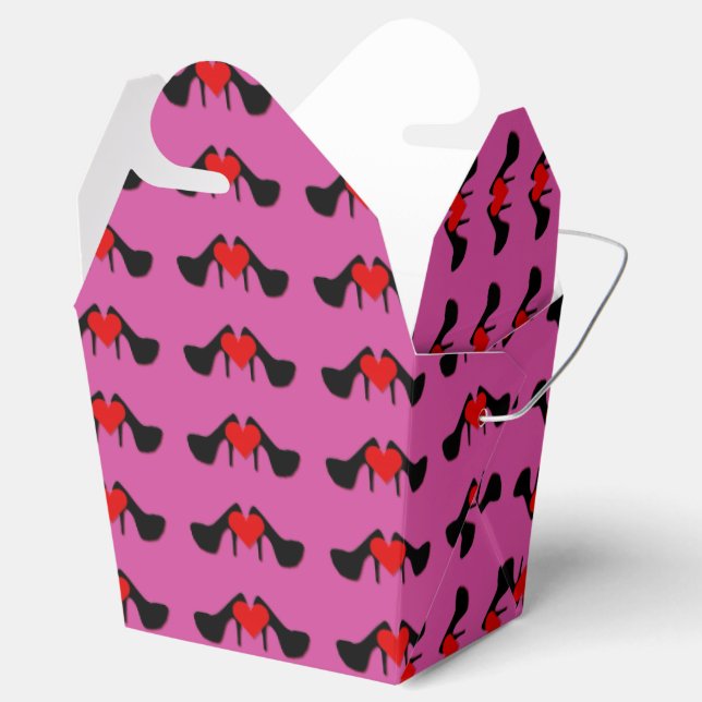 I Heart Shoes Pattern Take Out Favour Box (Opened)