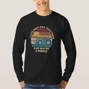 I Like Beer And Tractors Funny Distressed Vintage T-Shirt