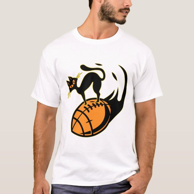 I LOVE AMERICAN FOOTBALL AND CATS  T-Shirt (Front)