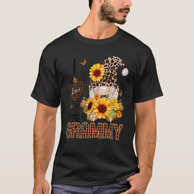 I Love Being A Grammy Fall Gnome Autumn Thanksgivi T-Shirt (Front)
