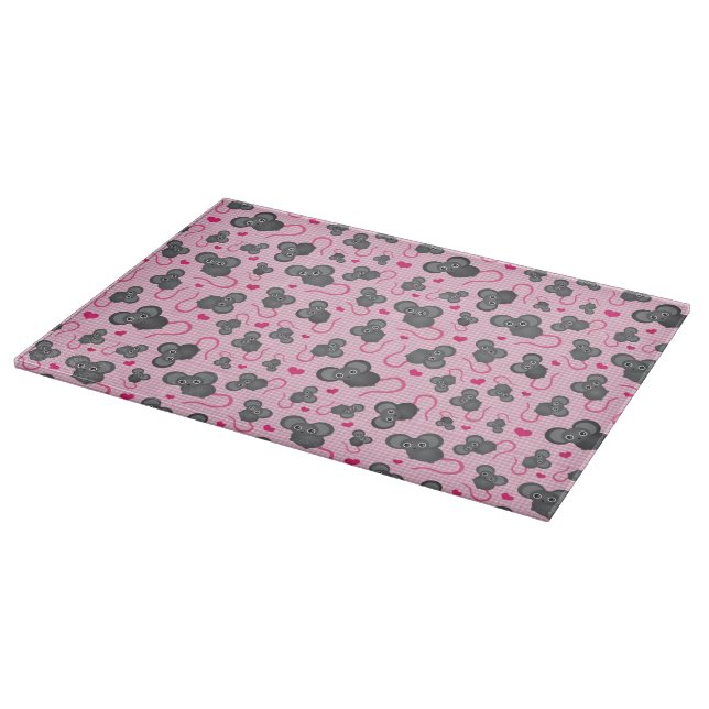 I love my mouse pattern in pink cutting board (Corner)