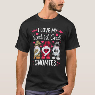 I Love My Sweet 1st Grade Gnomies Teacher Gnome Va T-Shirt