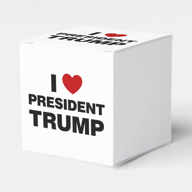 I Love President Trump Heart Favor Box (Front Side)