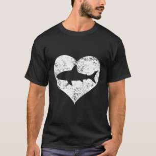 I Love Sharks Distressed Shark Outline He T-Shirt