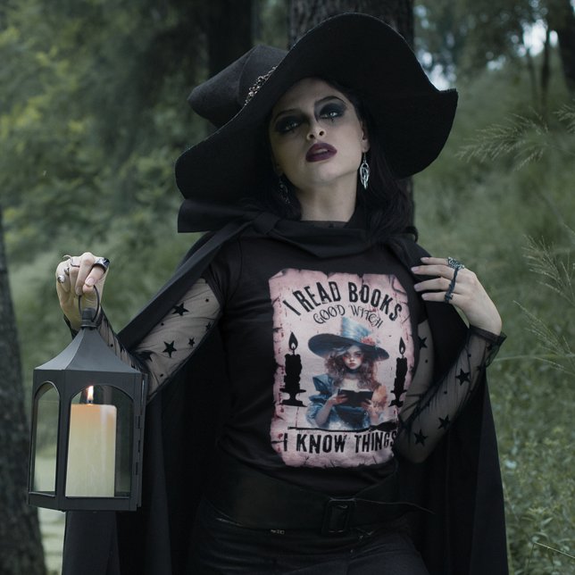 I read books, I know things halloween reader T-Shirt (Creator Uploaded)