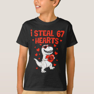 I Steal Hearts 67 Valentine’s Day 6 7 Meme Heart M T-Shirt