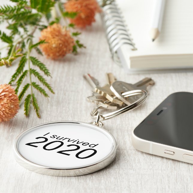 "I survived 2020" (BRIGHT) Keychain (Side)