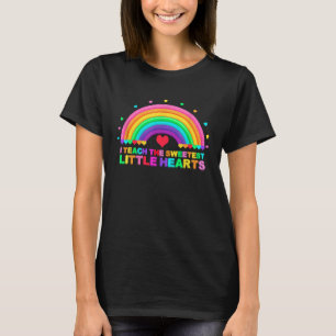 I Teach The Sweetest Hearts Rainbow Teacher Valent T-Shirt