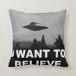 I WANT TO BELIEVE THROW PILLOW