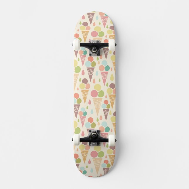 Ice cream cones pattern skateboard (Front)