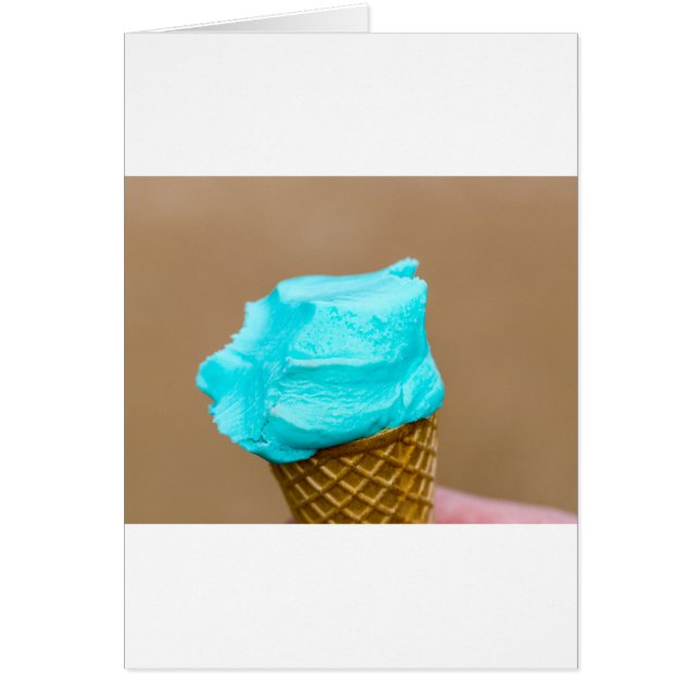 Ice cream with waffle macro (Front)
