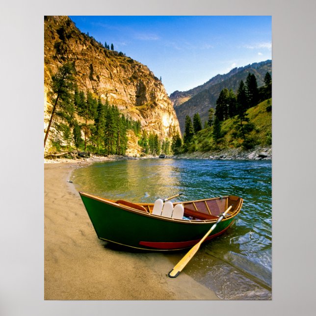 IDAHO, Fishing boat on a sandy beach in the Poster (Front)