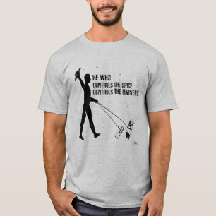 Il qui commande le T-shirt d'épice…