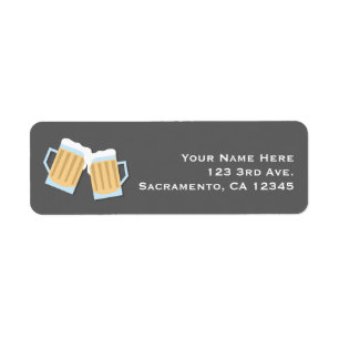 Il y a un bébé brassant bières Mugs Gris Douche