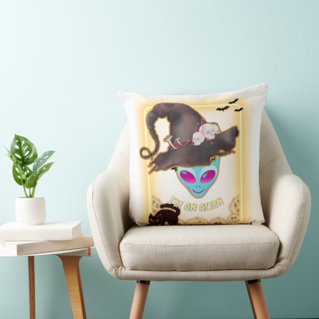 : "I'M AN ALIEN" Halloween Throw Pillow (Chair)