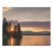 Réflexions sur le coucher du soleil au lac