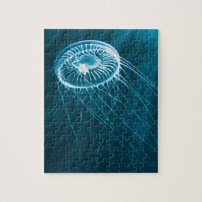 Impossible Puzzle - White Jellyfish (Vertical)