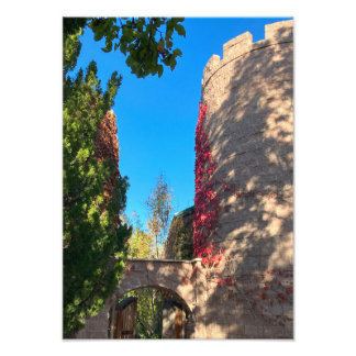 Impression Photo Approaching the Keep