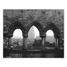 Arches de la cathédrale St Andrews en noir et blan