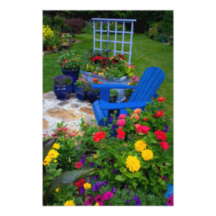 Impression Photo Conteneur Jardin avec chaise bleue dans notre