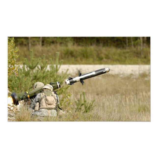 Impression Photo des soldats tirent sur une MGF-148 Javelin (Devant)
