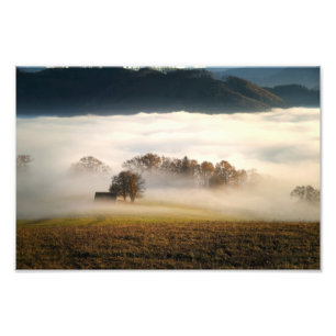 Impression Photo Fog Covered Shack in the Meadow