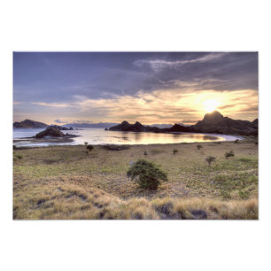 Impression Photo Indonésie, parc national de Komodo. Coucher de sol