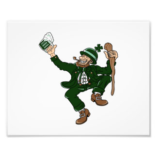 Impression Photo joyeuse danse leprecaun bâton boisson.png