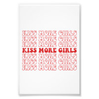 Kiss More Girls Lesbian Bisexual LGBTQ Pride Mois