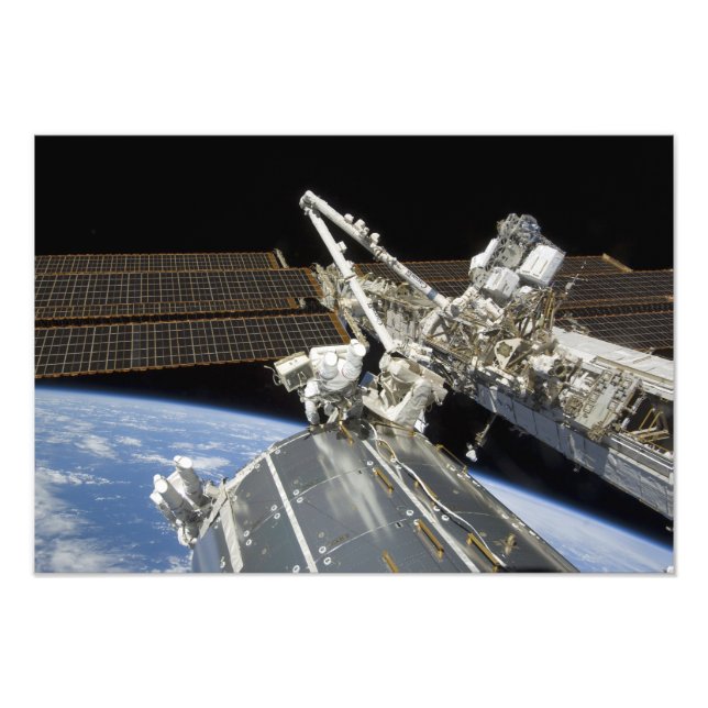 Impression Photo Les astronautes effectuent une série de tâches (Devant)