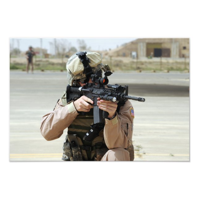 Impression Photo L'US Air Force Airman assure la sécurité (Devant)