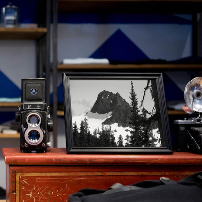 Impression Photo North Cascades Mountain Peak Noir et blanc (In Situ Framed)
