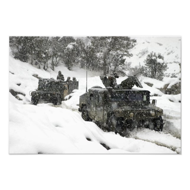 Impression Photo patrouille des Marines américains dans le col Khow (Devant)