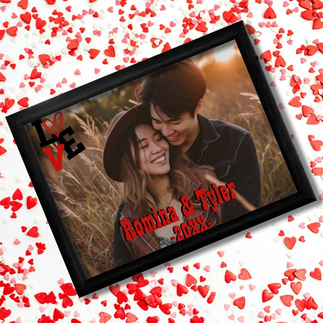 Impression Photo Saint Valentin personnalisé | Red & Black LOVE (Personalized Valentine’s Day | Red & Black LOVE Photo Print)