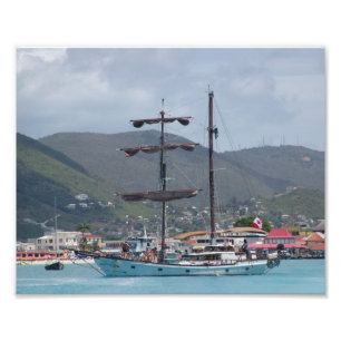Impression Photo St Thomas avec grand Sail Boat, ressemble à pirate