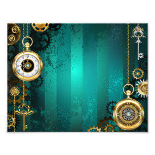 Impression Photo Steampunk Jewelry Watch on a Green Background
