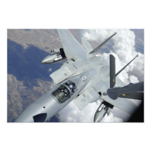 Impression Photo Un aigle F-15 s'éloigne d'un KC-135
