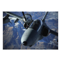 Un AMX italien est ravitaillé par un Extender KC-1