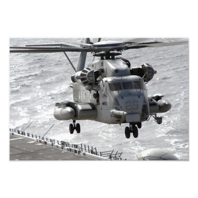 Impression Photo Un hélicoptère CH-53E Super Stallion (Devant)