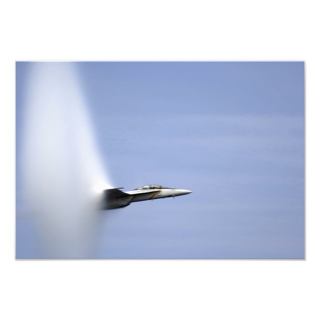 Impression Photo Un Super Hornet F/A-18E atteint la vitesse de si (Devant)