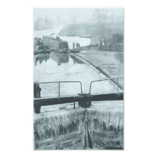 Impression Photo Vapeur et sandwich sur le canal en hiver