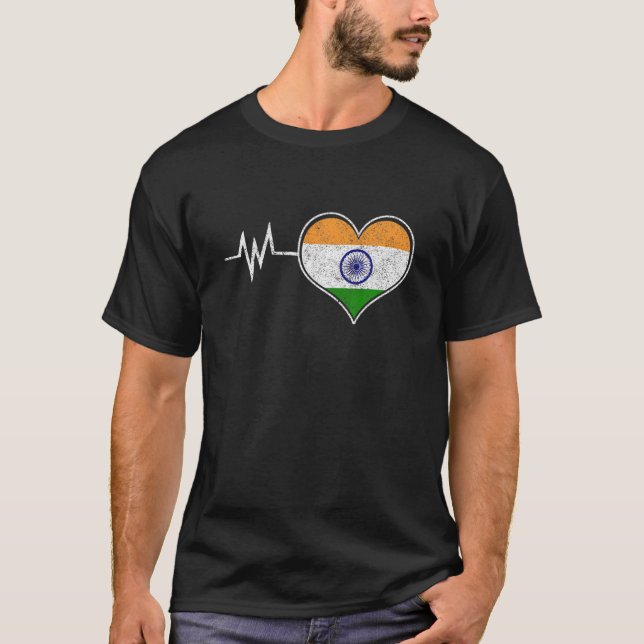 India Proud Flag Day Hinduism Ashok Chakra Heart H T-Shirt (Front)